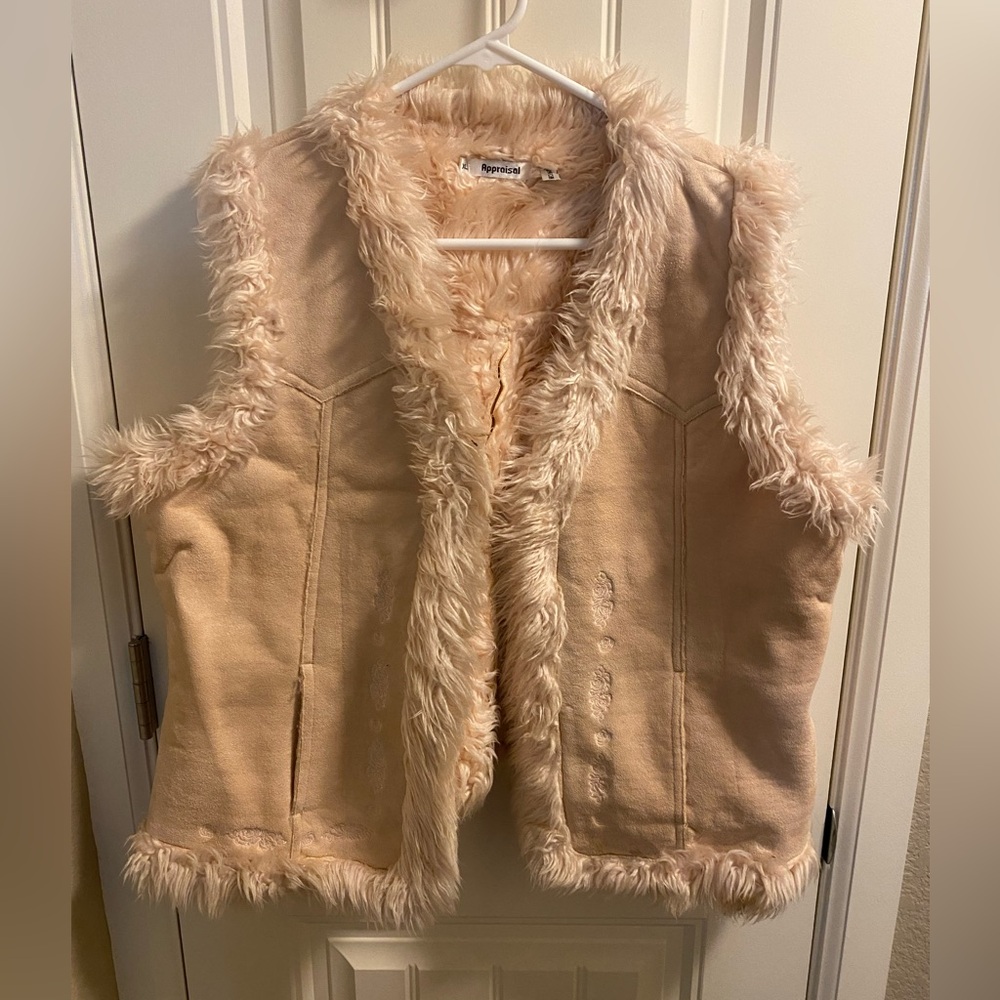 Vintage Appraisal XL Faux Fur Vest Faux Suede Tan Pink Heavy Floral Embossed